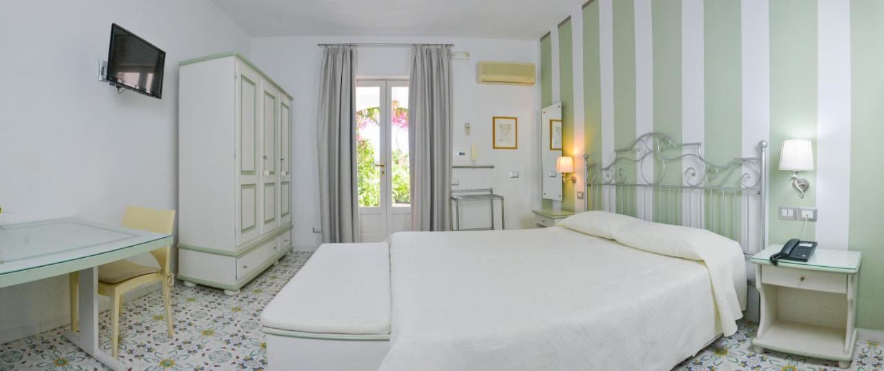 Aparthotel Mendolita