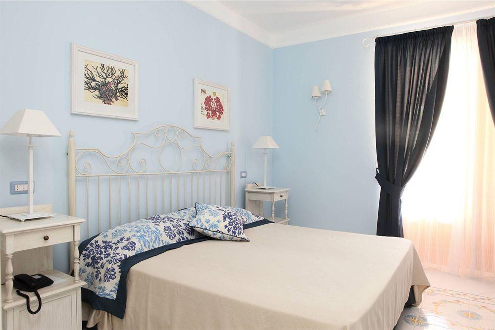Aparthotel Mendolita