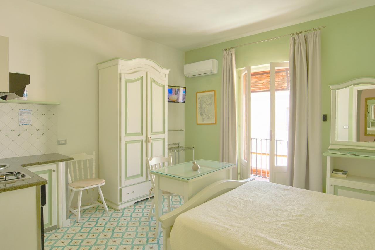 Aparthotel Mendolita 4*